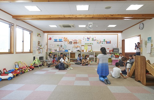 「大町市児童センター」