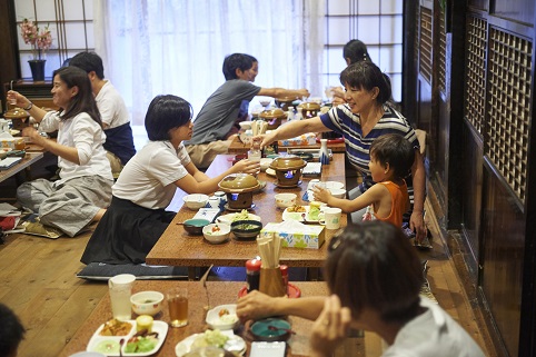 「囲炉裏の宿 東屋」