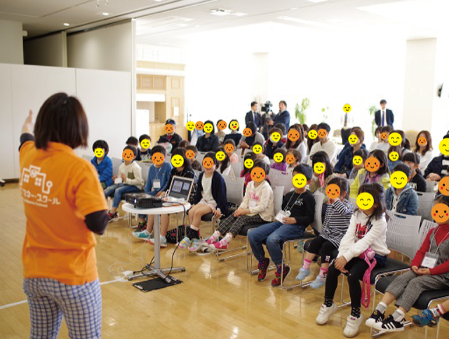 休日に親子で楽しく遊びながらお金の勉強ができます。